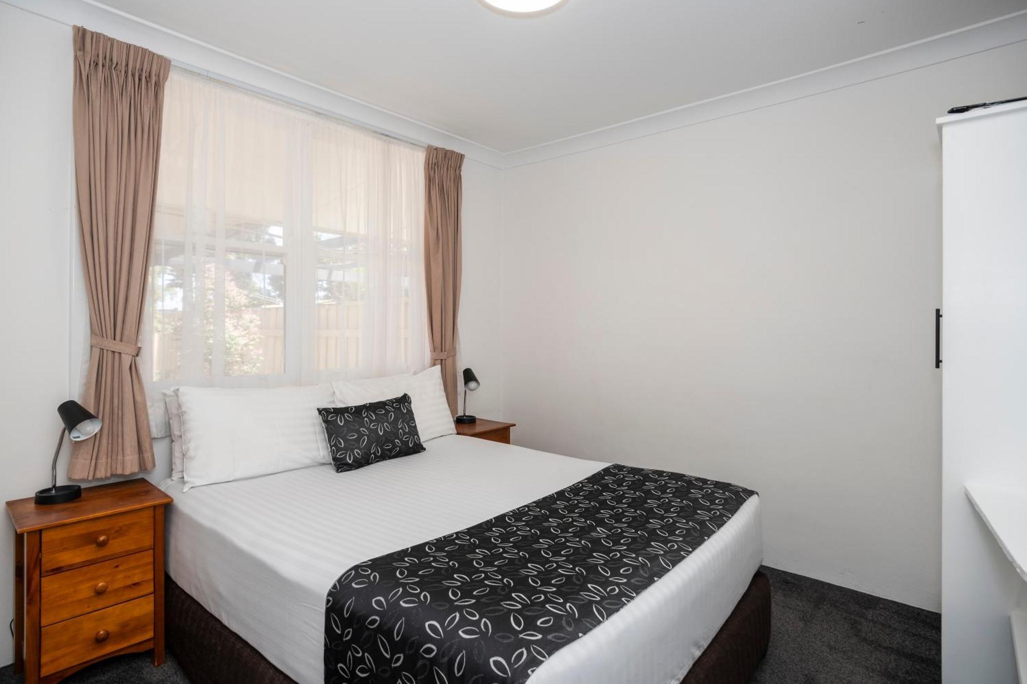 Ocean Drive Motel 3*